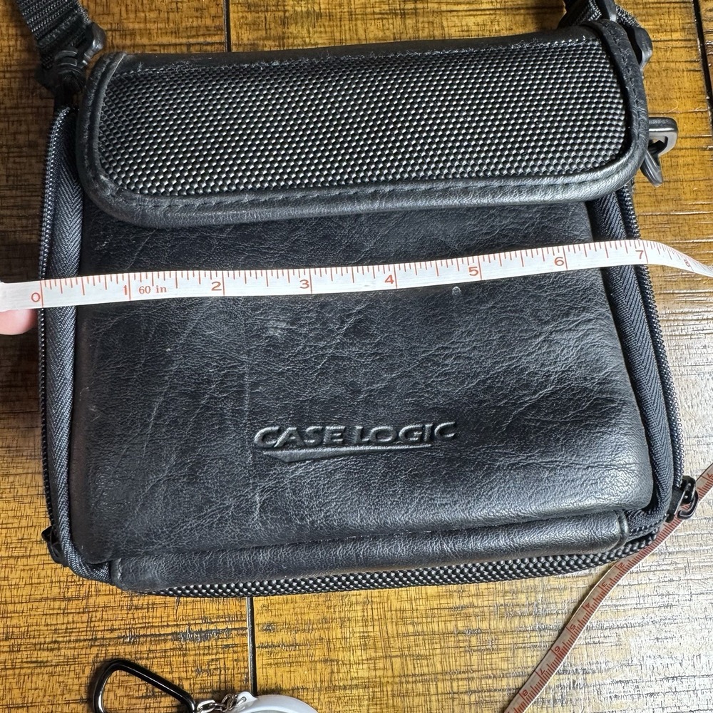 Case Logic Vintage 90's Portable CD Player Walkman Soft Carry Case Shoulder Bag - Picture 7 of 9